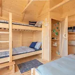 Treehouse U Lesa 营地