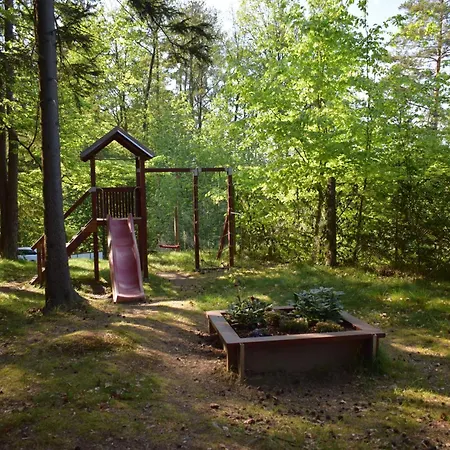 Treehouse U Lesa Osecna
