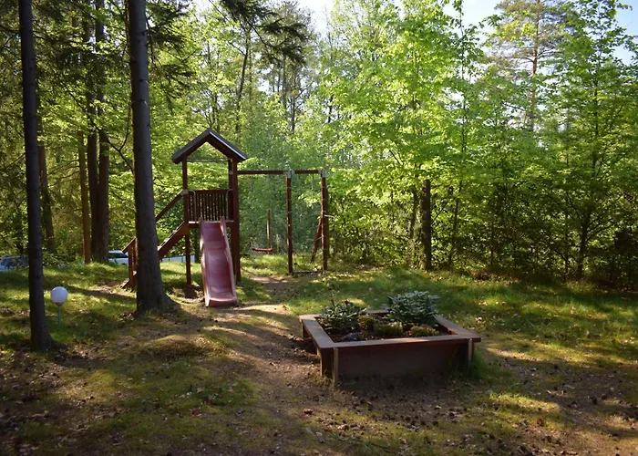 Treehouse U Lesa Osecna